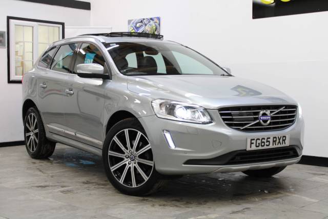 Volvo XC60 2.4 D5 [220] SE Lux Nav 5dr AWD Geartronic Estate Diesel SILVER